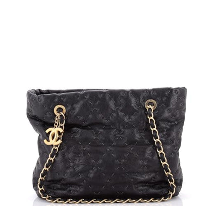 Chanel Wild Stitch Shopping Tote Caviar Medium